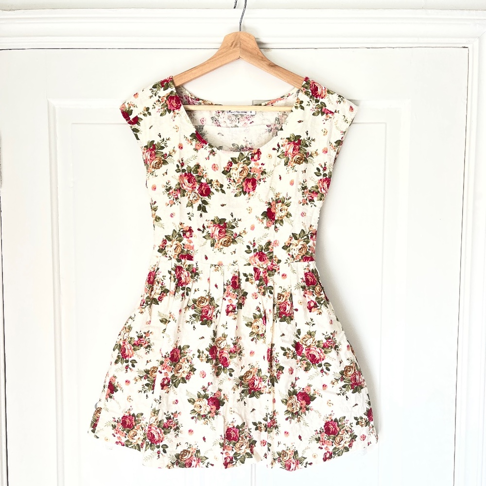 Cute floral mini